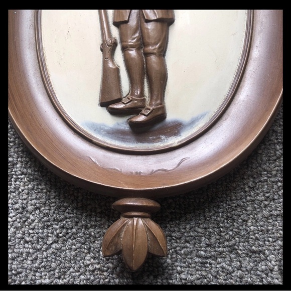 Vintage Mid Century Syroco Pilgrim Set Brown & Cream 1960 wall art 3d picture - Picture 3 of 8